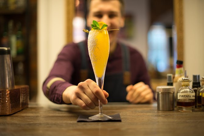 11 course tasting menu with cocktail pairing in Gdańsk - Why Eliksir’s pairing format matters