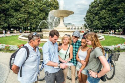 3-Hour Guided Cycling Tour of Warsaw