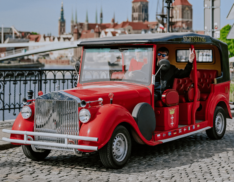 60 min of sightseeing in retro cars, Gdansk - The value of $41 per person