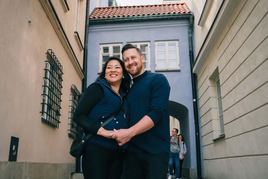 Amazing photo walk through the Old town of Warsaw - Posing help for people who dislike cameras