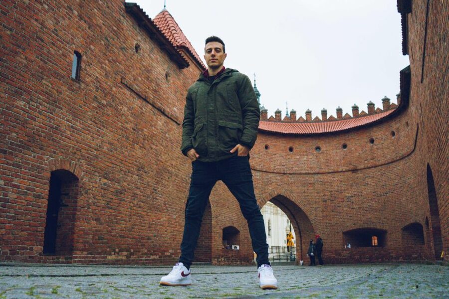 Amazing photo walk through the Old town of Warsaw - Languages, timing, and booking details