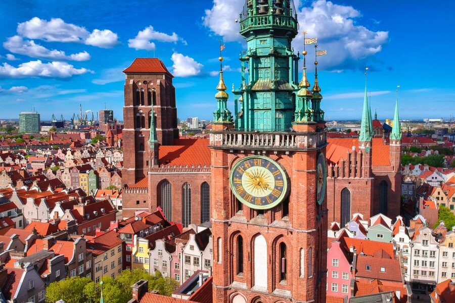 Artus Court and Gdansk Old Town Private Tour with Tickets - The Royal Route and Long Market