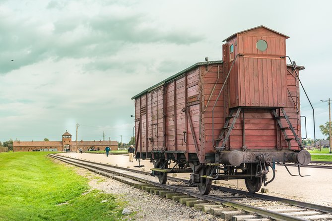Auschwitz Birkenau and Wieliczka Salt Mine Guided Full Day Tour - Birkenau and the break between sites