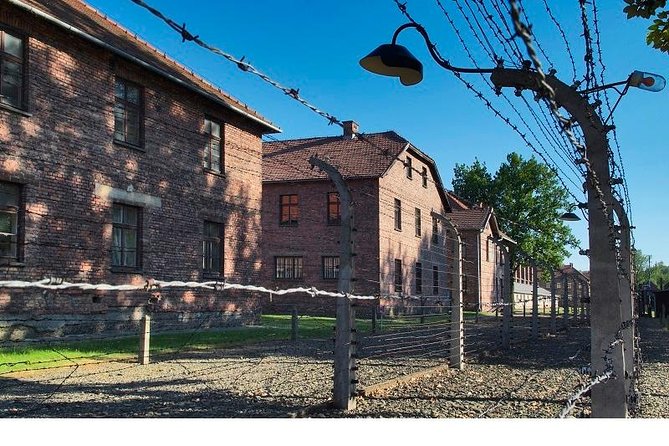 Auschwitz-Birkenau Museum and Memorial Guided Tour from Krakow - What to wear and bring