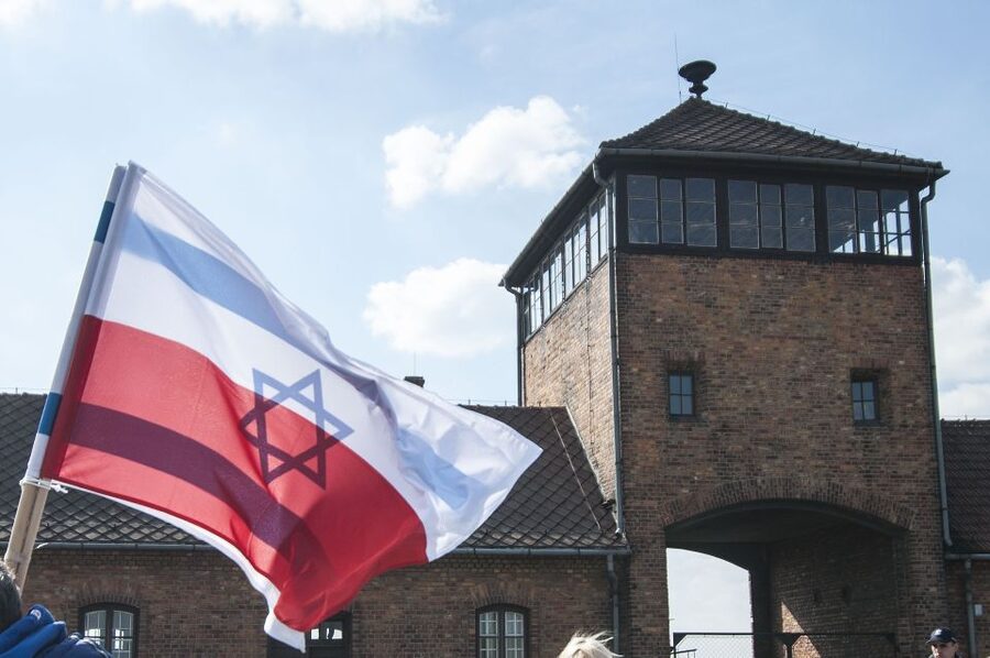 Auschwitz-Birkenau Tour from Katowice with Private Transfers - Why Auschwitz-Birkenau Requires More Than a Quick Visit