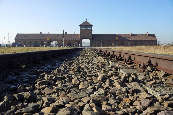 Auschwitz-Birkenau Tour with Transfer - The Krakow pickup can take patience