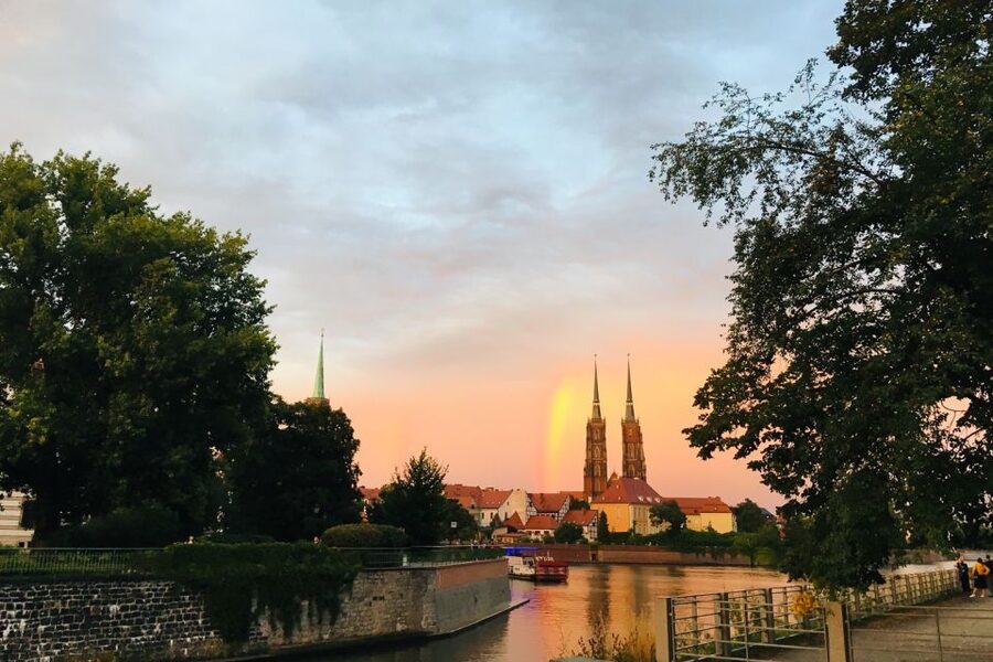 Best of Wroclaw 3-Hour History and Culture Walking Tour - Is the $200 price fair for three hours?