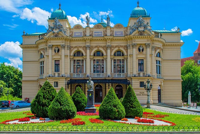 Complete Cracow Bike Tour (small group of maximum 15 people!) - The university, churches, and Wawel area