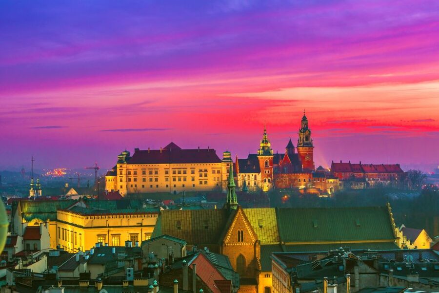 Creepy Krakow: 2-Hour City Walking Tour - Why Krakow is better after sunset
