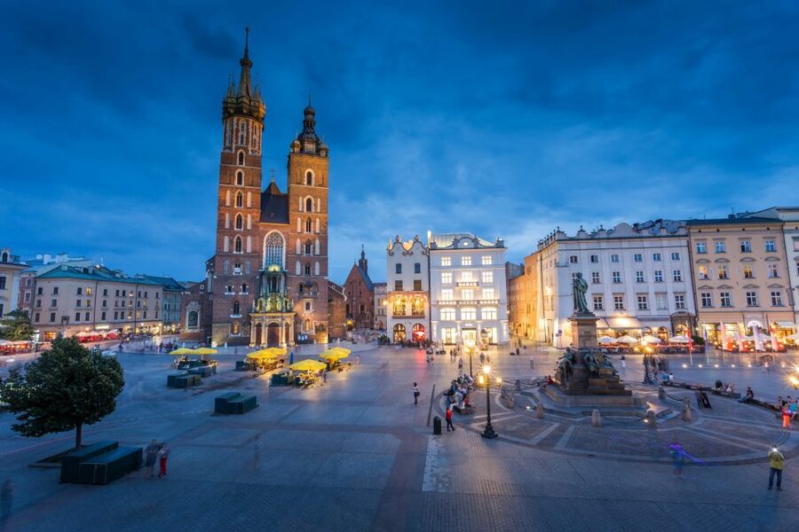 Creepy Krakow: 2-Hour City Walking Tour - Myths, murder, witchcraft, and the undead