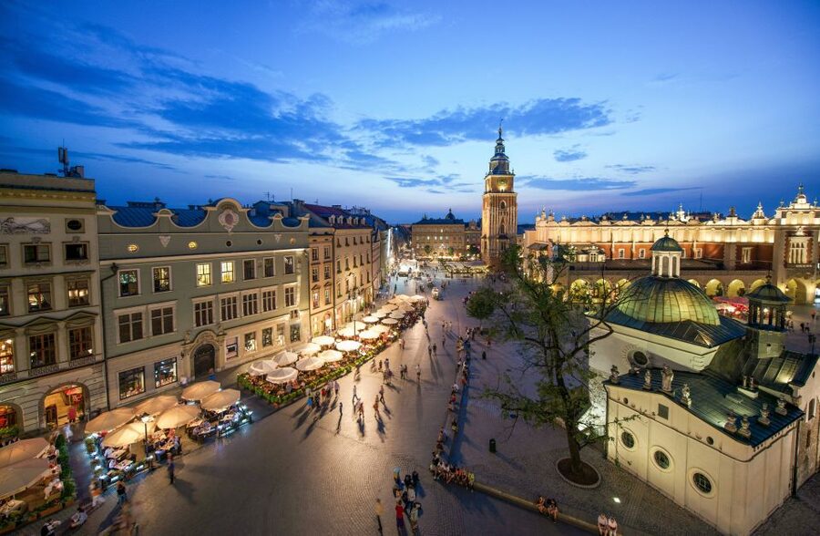 Creepy Krakow: 2-Hour City Walking Tour - Collegium Maius, City Hall, and Krakow’s intellectual side