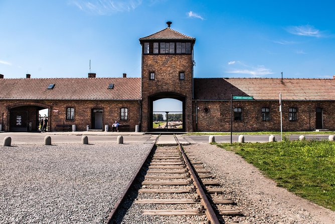 Day Trip: Auschwitz-Birkenau and Wieliczka Salt Mine from Krakow - Why combine Auschwitz and Wieliczka in one day?