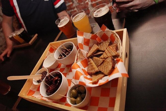 Delicious Gdansk Craft Beer Tour - The second pub, comparing local styles