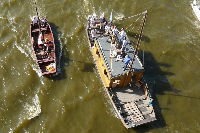 Discover Vistula River in Warsaw - The audio guide is useful, but it is not a live tour