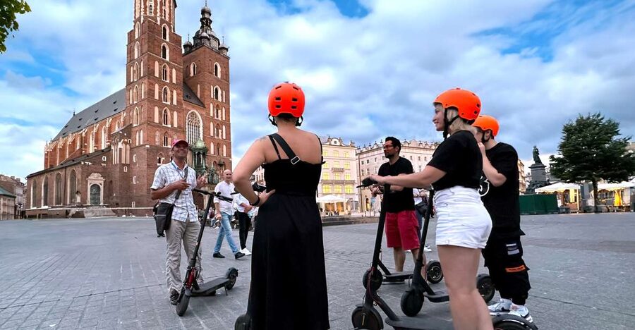 Electric Scooter Tour: Jewish Quarter - 2-Hours of Magic! - Nowy Square and Wawrzyńca Street