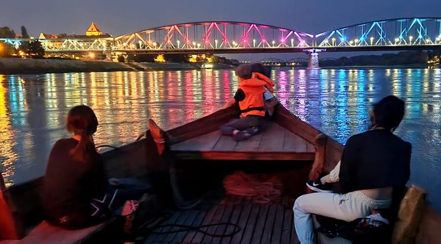 Evening Cruises in Toruń - A Polish-speaking guide and professional crew