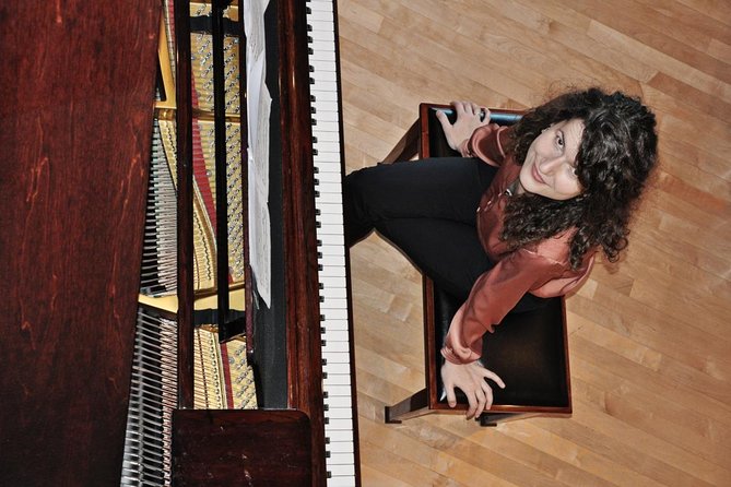 Everyday concerts of Chopin's music at the Old Town in Warsaw - What the one-hour program feels like