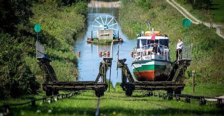From Gdansk: Elblag Canal Boat Cruise - Buczyniec and the first canal machinery