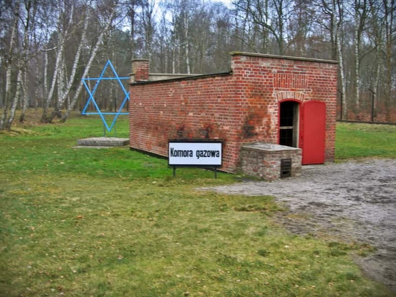 From Gdansk: Stutthof Concentration Camp Museum Day Tour - Arriving in the wooded area near Sztutowo