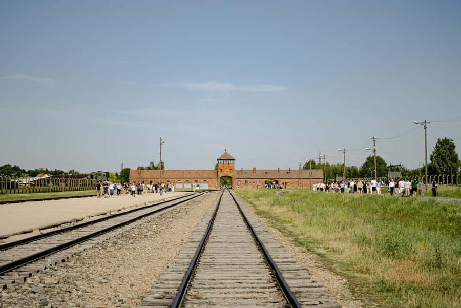 From Krakow: Auschwitz-Birkenau Guided Tour & Pickup - Who should book this Auschwitz tour?