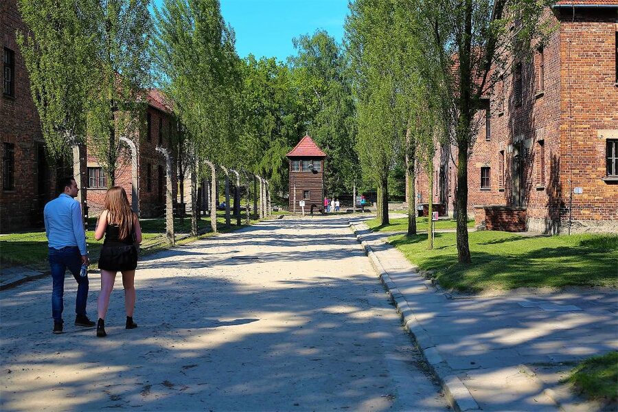 From Krakow: Auschwitz Birkenau Small Group Tour with Pickup - Auschwitz I, barracks and evidence