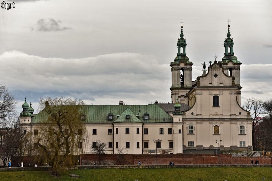 From Krakow: Częstochowa "Black Madonna" Day Tour - Seeing the Chapel of Our Lady