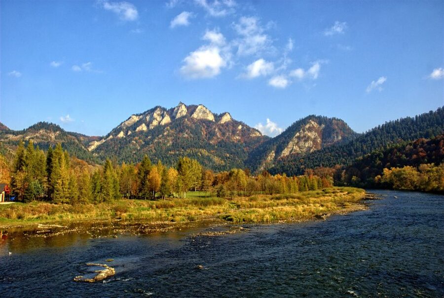 From Krakow: Dunajec River Rafting - What makes the Dunajec scenery special