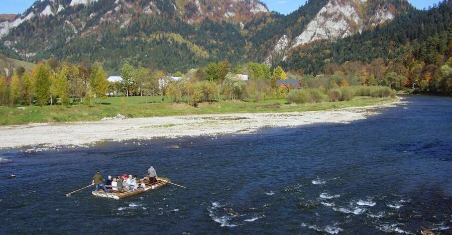From Krakow: Dunajec River Rafting with Thermal Baths option - The Dunajec Gorge by wooden raft