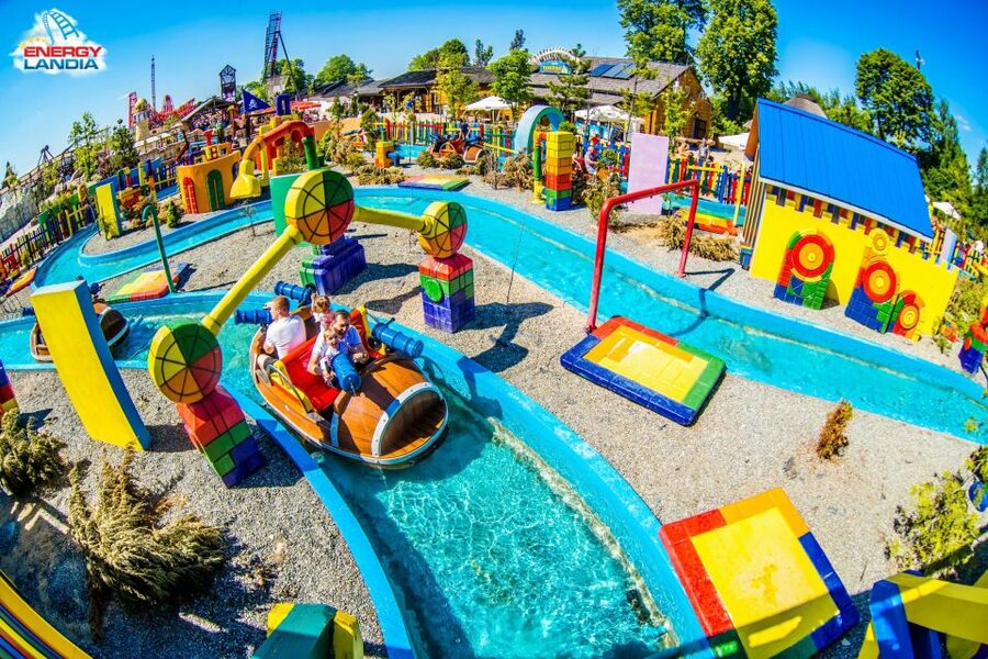 From Krakow: Energylandia Amusement Park Ticket & Transport - Choosing private or shared transport