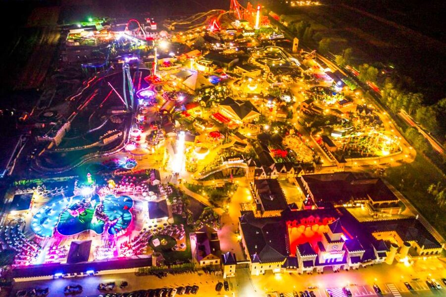 From Kraków: Energylandia Amusement Park Transfer and Entry - Is $187 per person good value?