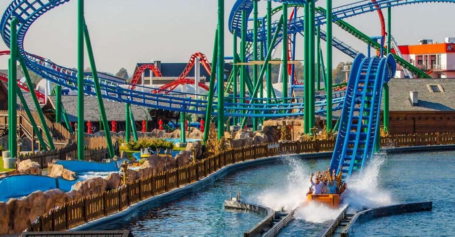 From Kraków: Energylandia Amusement Park Transfer and Entry - Entering Energylandia with a one-day ticket