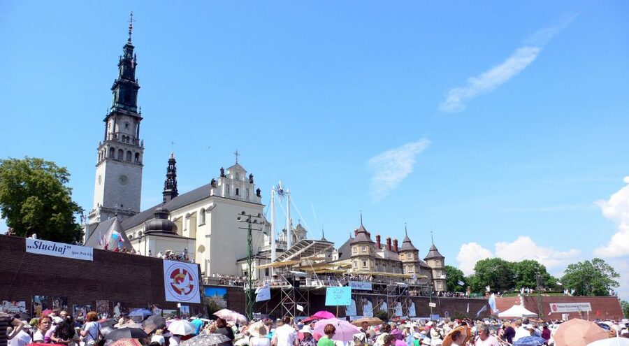 From Krakow: Full-Day Wadowice & Czestochowa Tour - Wadowice: following Karol Wojtyla’s first steps