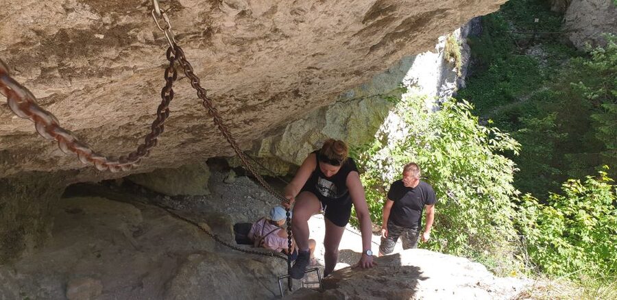 From Krakow: Hiking in the Tatra Mountains and Thermal baths - Kościeliska Valley and the route through Krakow Gorge