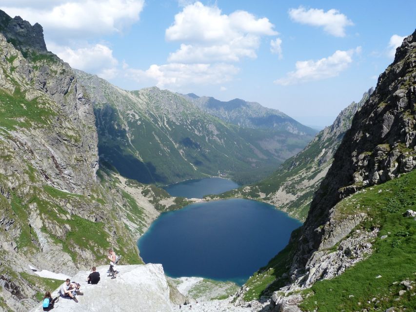 From Krakow: Morskie Oko Lake Tour in the Tatra Mountains - The return walk and ride back