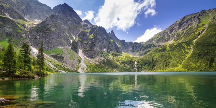 From Krakow: Morskie Oko Lake Tour in the Tatra Mountains - Starting the trail: a paved road with real distance