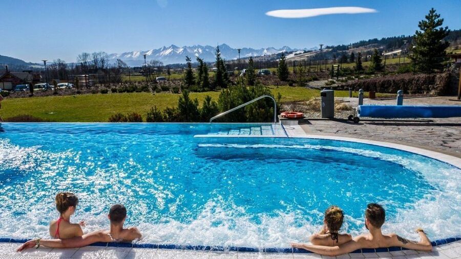 From Krakow: Off-road adventure and relax at thermal baths - The morning drive from Krakow to Chochołów