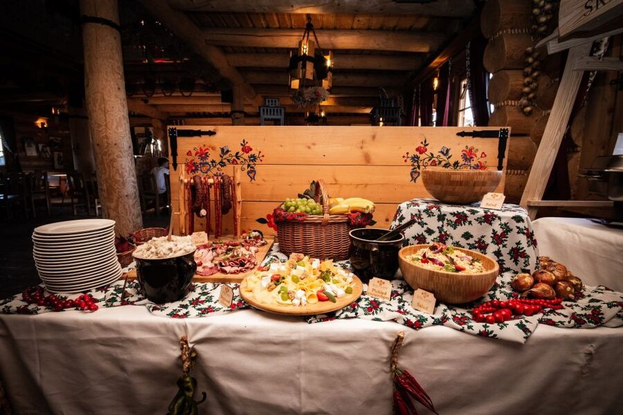 From Krakow: Polish Folk Show with All-You-Can-Eat Dinner - Leaving Krakow for Lake Kryspinów