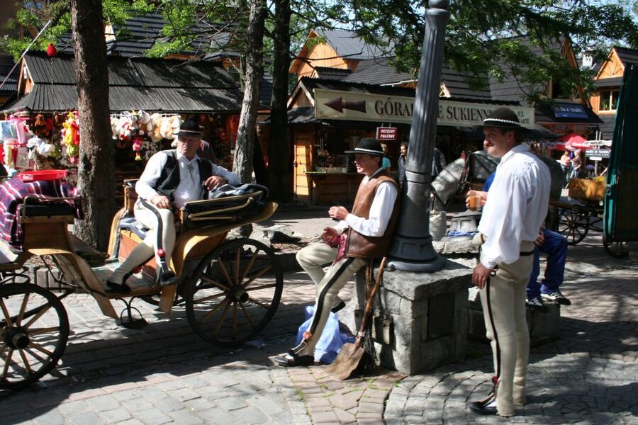From Krakow: Slovakia Treetop Walk, Zakopane & Thermal Spa - How the timing affects your day