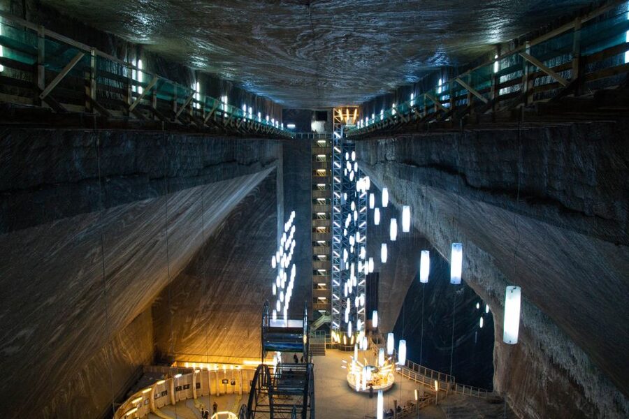 From Krakow: Wieliczka Salt Mine Guided Tour & Hotel pick-up - Following the 2.5-hour route below ground