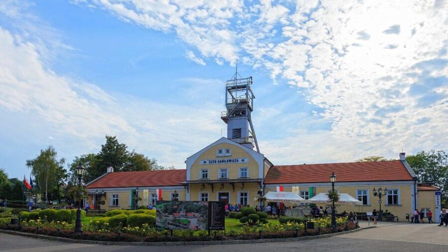 From Krakow: Wieliczka Salt Mine Guided Tour & Transfer - Priority entry gets you to the mine sooner