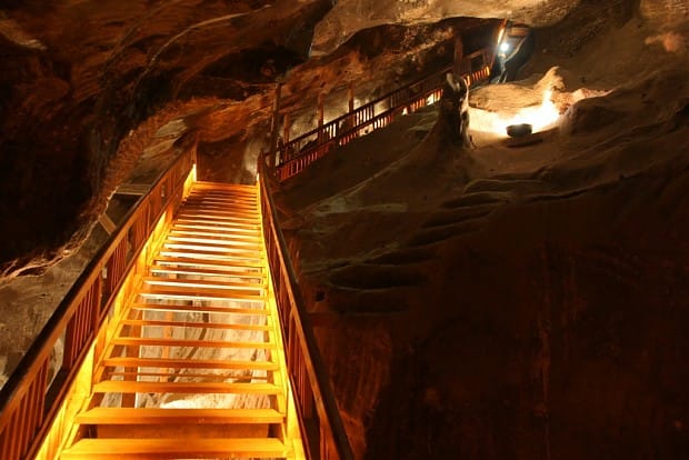 From Kraków: Wieliczka Salt Mine Guided Tour with Transport - Crowds, lift waits, and the timing of your visit