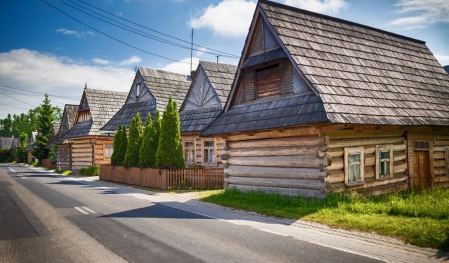 From Krakow: Zakopane & Tatra Mountains Tour with Cable Car - What the guides add to the experience