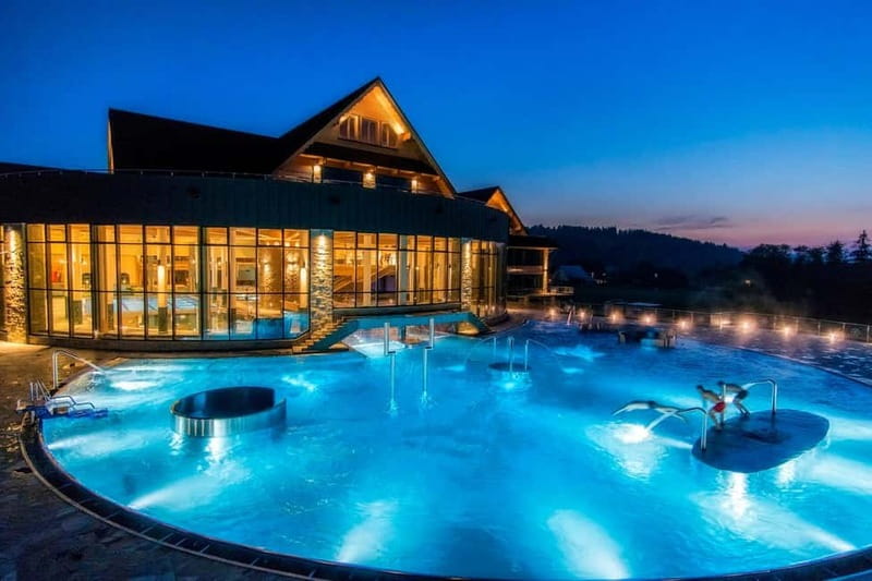 From Krakow: Zakopane + Thermal Baths - Chochołów and its wooden highlander houses