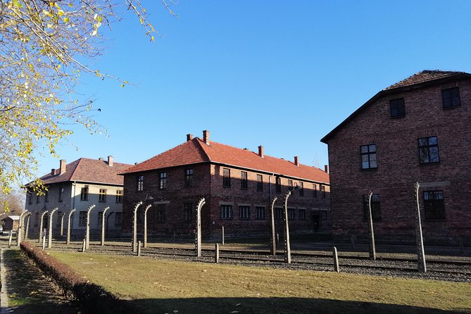 From Warsaw Auschwitz and Krakow one day tour by train with pick up and drop off - Who will get the best value