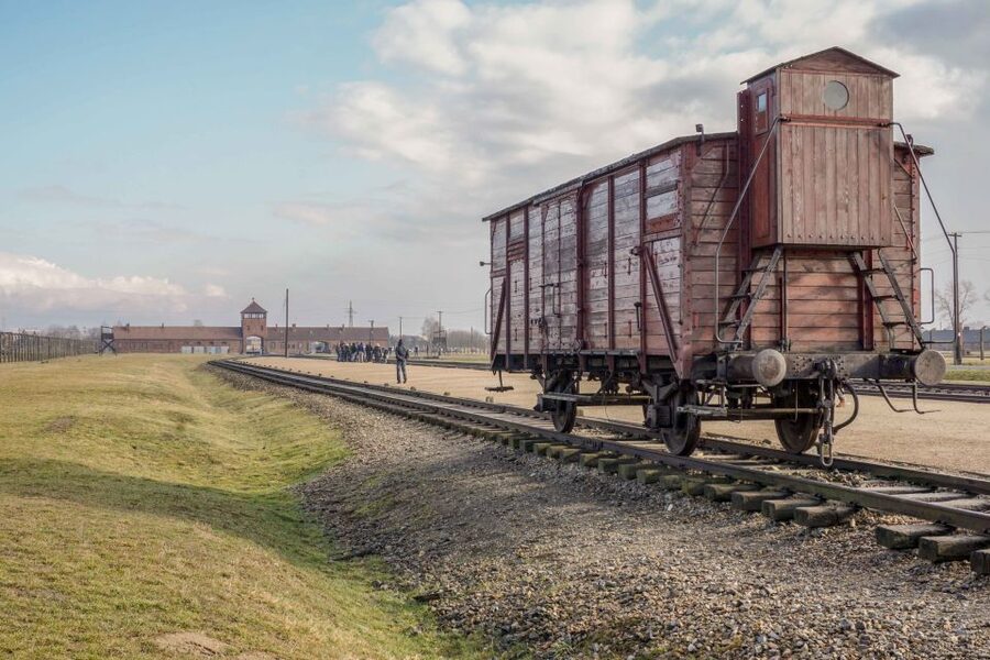 From Warsaw: Guided Tour to Auschwitz-Birkenau and Krakow - What to pack and how to dress