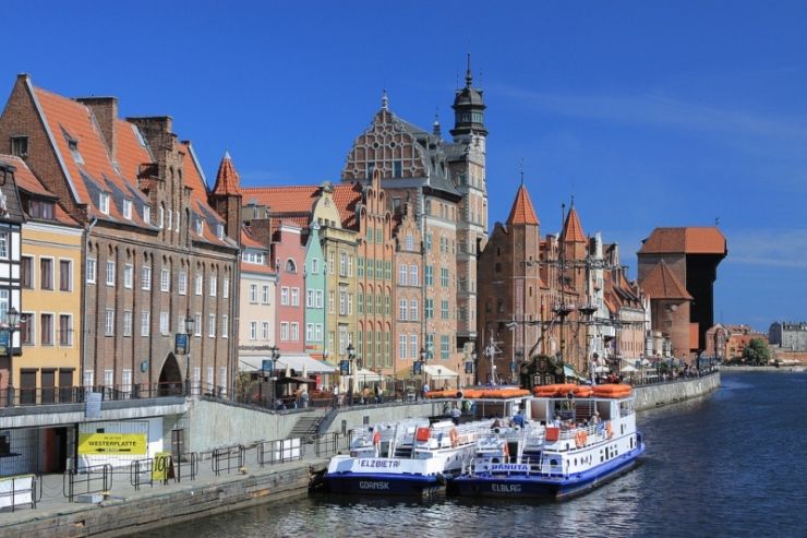 From Warsaw: Tour to Malbork Castle and Gdansk or Sopot - Lunch Between the Castle and the Coast