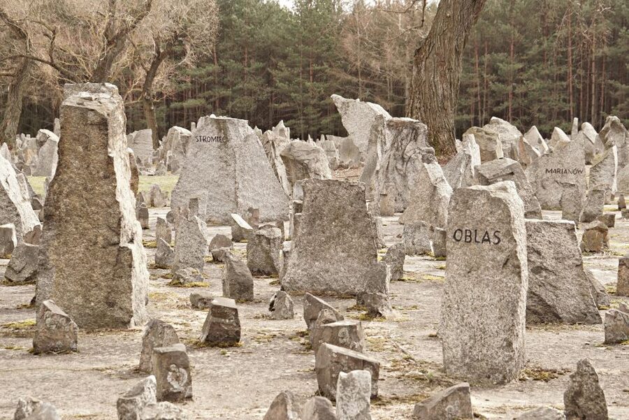 From Warsaw: Treblinka Camp 6-Hour Private Tour - The long road from Warsaw to Treblinka