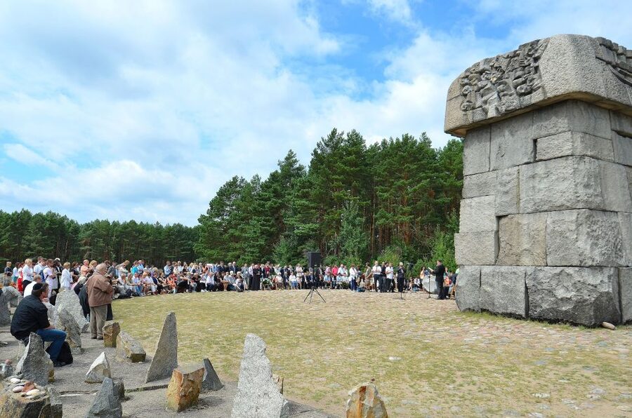 From Warsaw: Treblinka Extermination Camp Private Tour - Who should book this Treblinka visit?