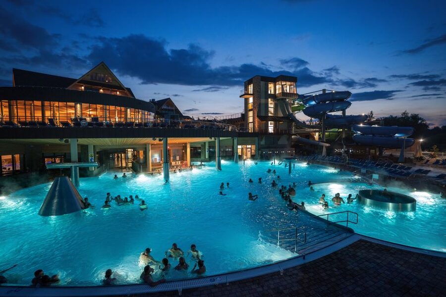 From Zakopane: Chocholow Thermal Baths with Hotel Transfers - The 30-minute drive from your Zakopane hotel