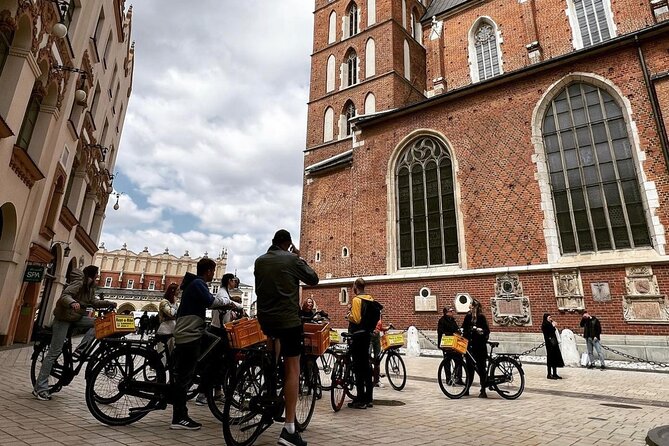 Full Bike Tour - the Old Town, Jewish Qtr & the Ghetto NEW BIKES - Wawel Hill, the Dragon, and the Vistula route